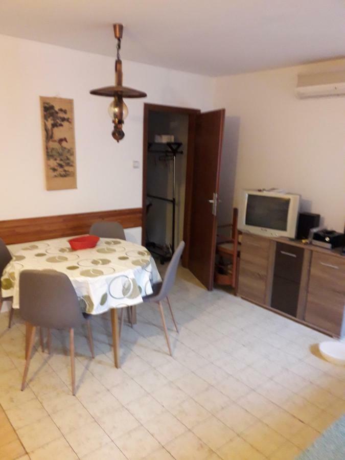 Heart Of Vis And Kut Area Apartman Romandic Luaran gambar